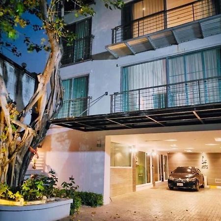 Vivi Avenue Thonglor Apartment Bangkok Exterior photo