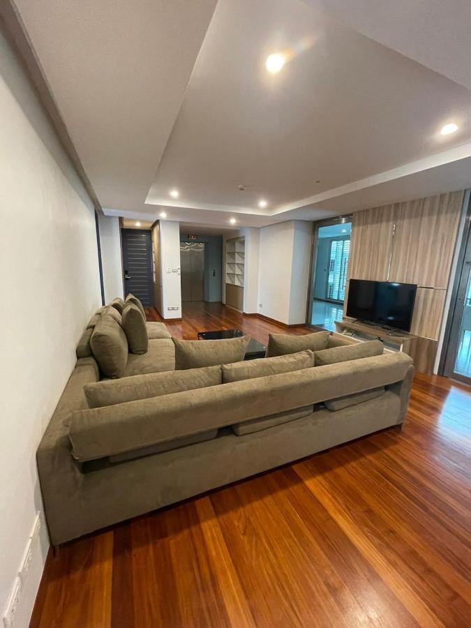 Vivi Avenue Thonglor Apartment Bangkok Exterior photo