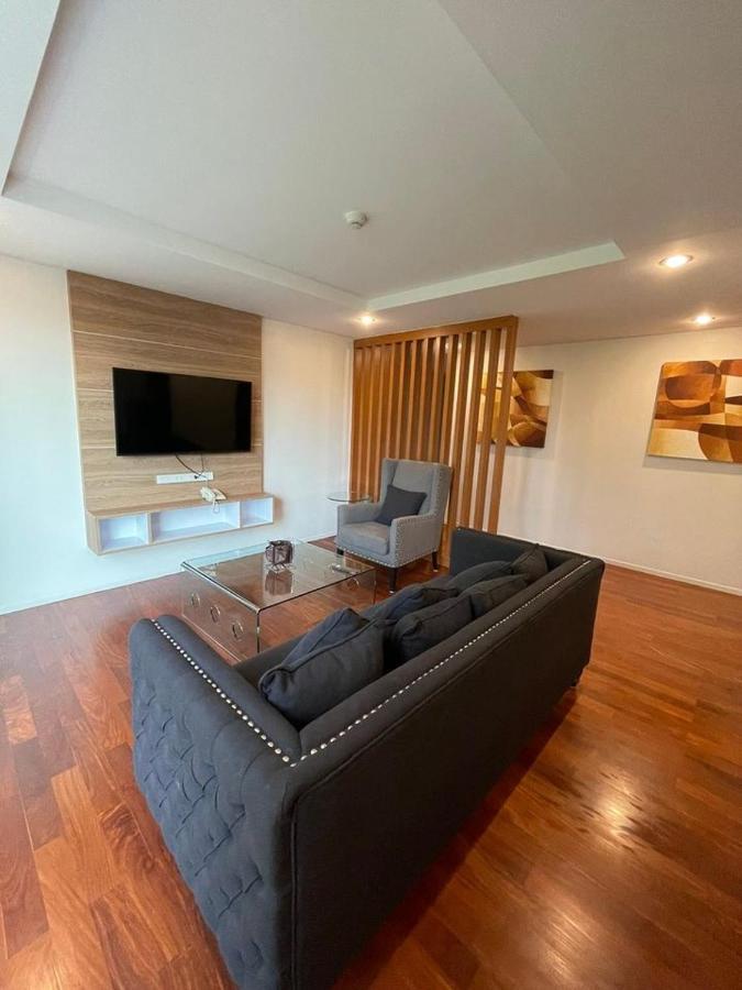 Vivi Avenue Thonglor Apartment Bangkok Exterior photo