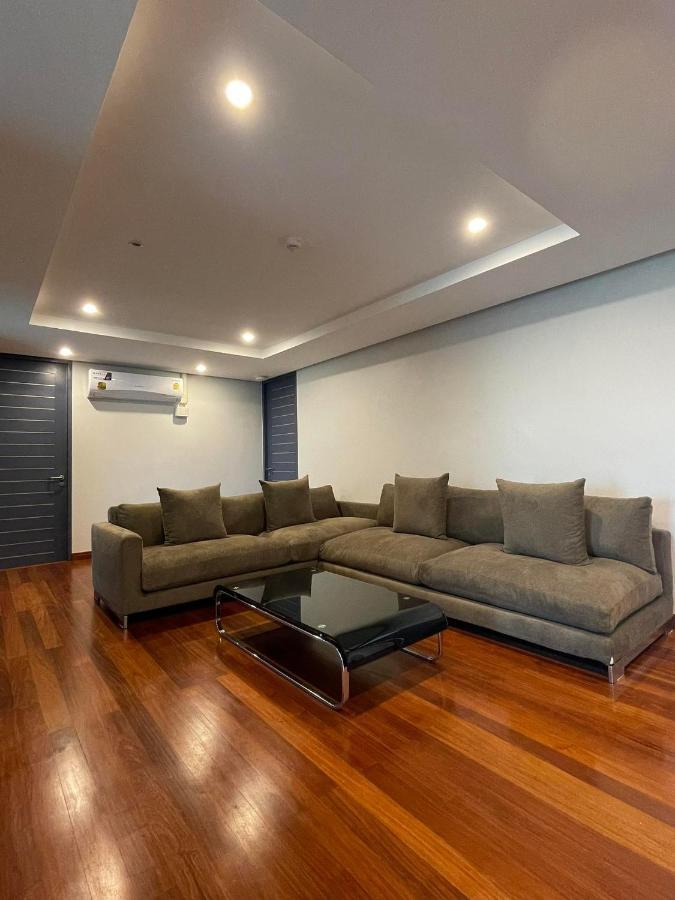 Vivi Avenue Thonglor Apartment Bangkok Exterior photo