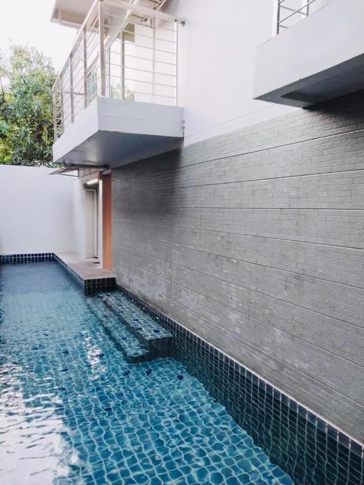 Vivi Avenue Thonglor Apartment Bangkok Exterior photo